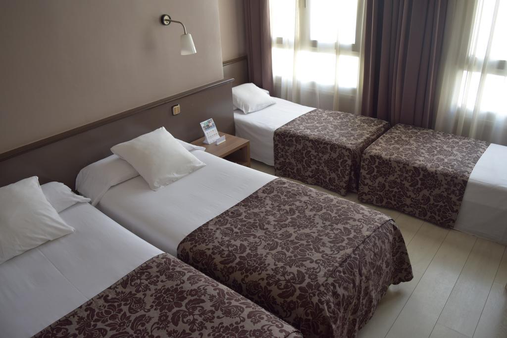B&B Hotel Tarragona Centro Urbis Exterior photo