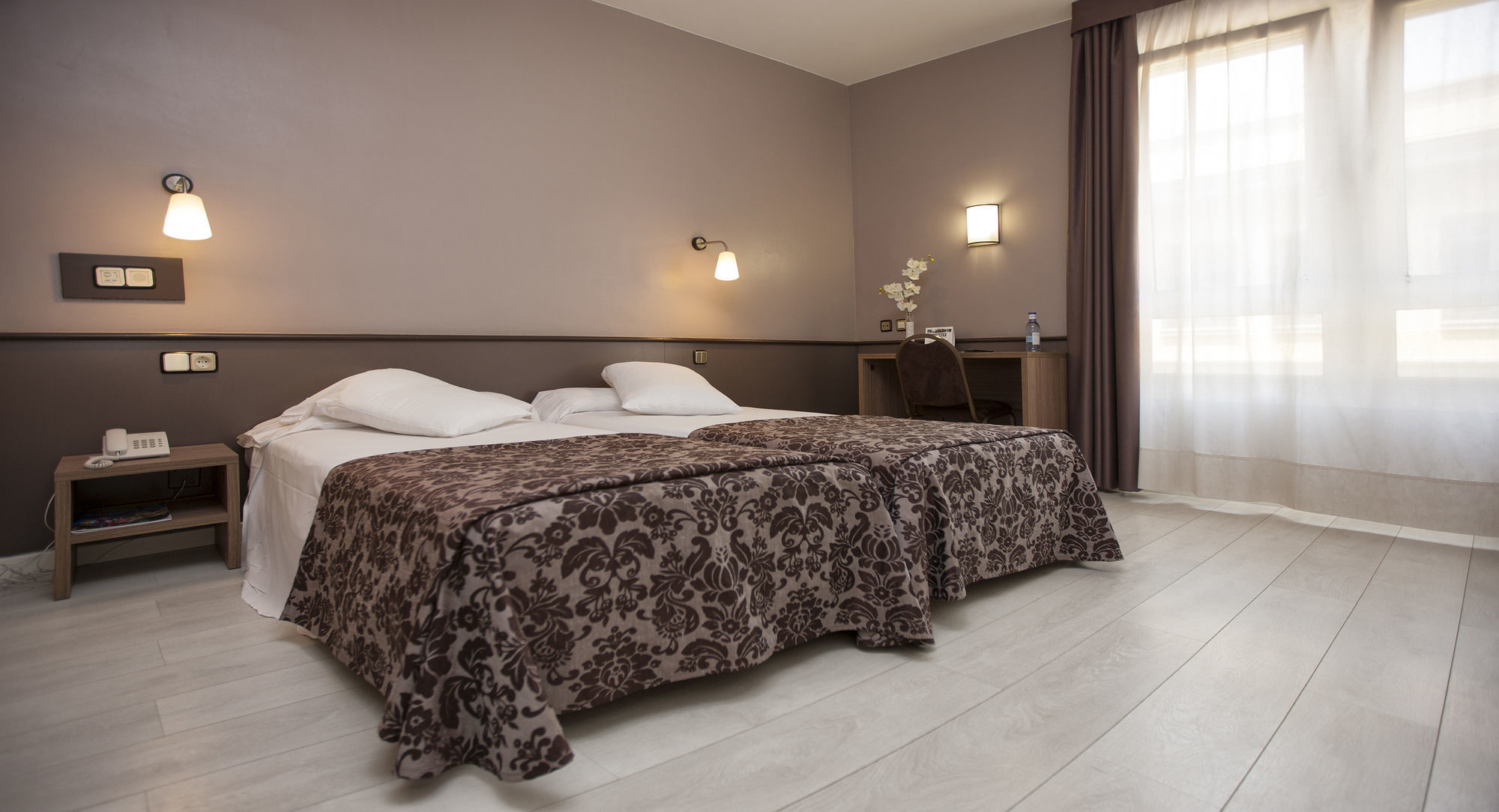 B&B Hotel Tarragona Centro Urbis Exterior photo
